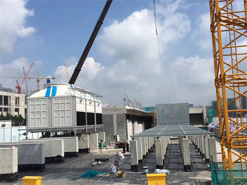 采用方形冷卻塔能夠節省空間,方形冷卻塔圖片